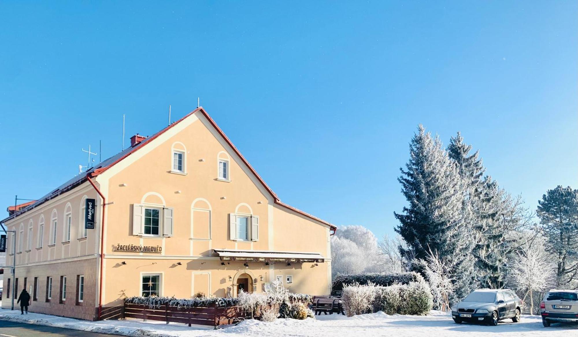Pension Zaclersky Medved Exterior photo