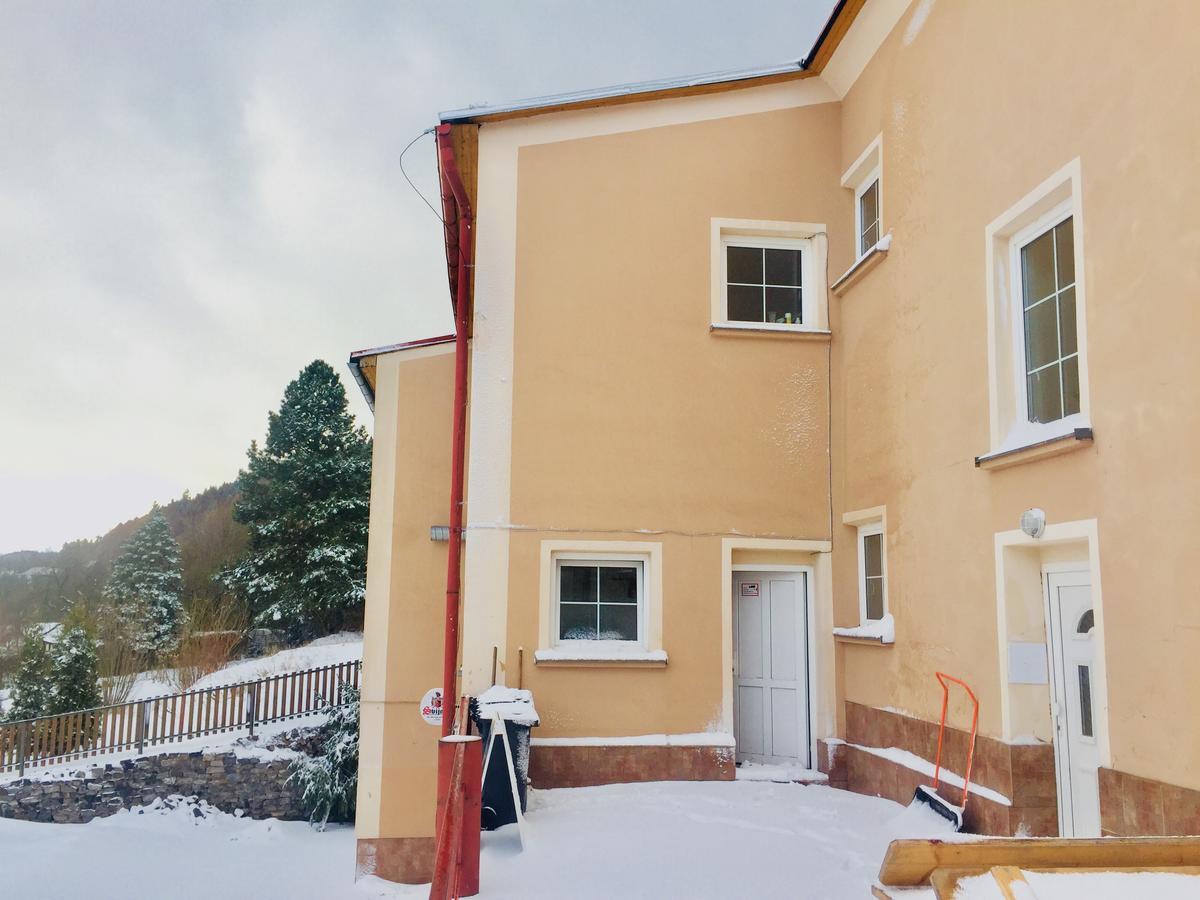 Pension Zaclersky Medved Exterior photo
