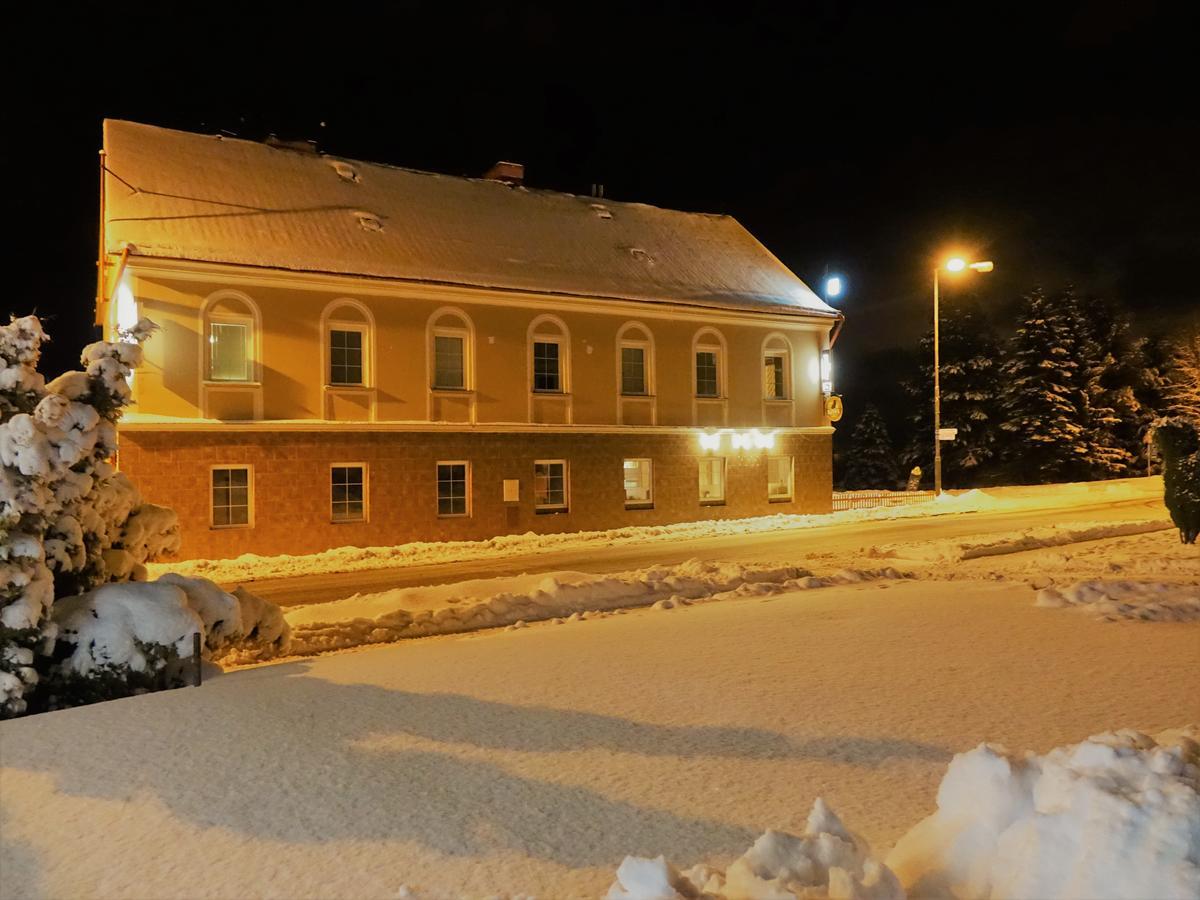 Pension Zaclersky Medved Exterior photo